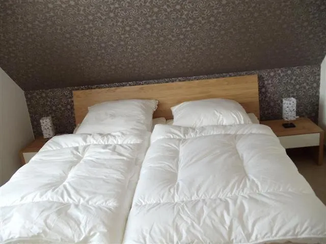 Grachtenidyll Og Apartament Krummhörn